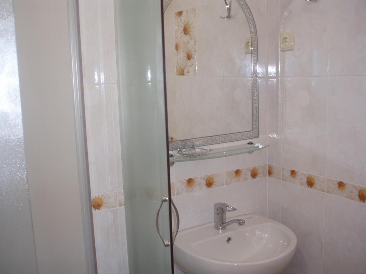 Guest House Butterfly Wing Odessa Buitenkant foto