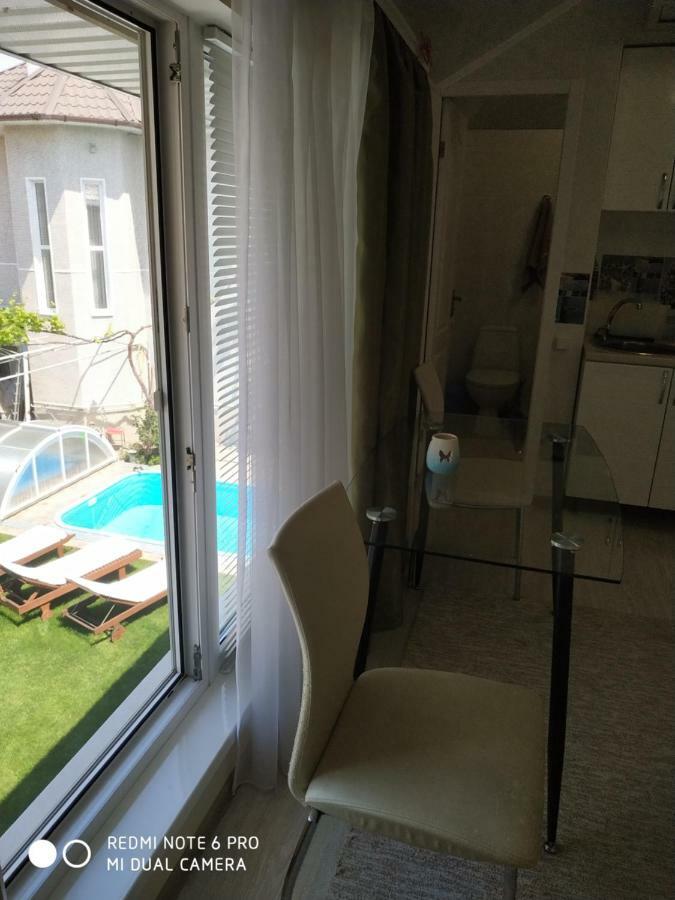 Guest House Butterfly Wing Odessa Buitenkant foto